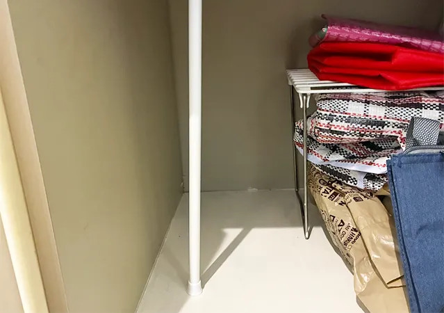 つっぱり棒のライフハック（撮影：grape編集部）