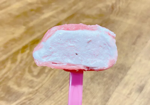 『雪見だいふく ハートのいちご』（撮影：grape編集部）