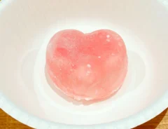 『雪見だいふく ハートのいちご』(撮影:grape編集部)