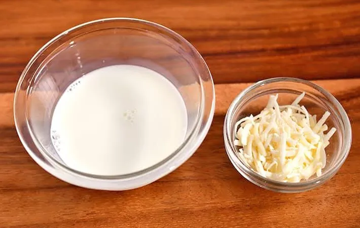 『牛乳とチーズ』の写真（撮影：小泉明代）