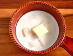 『餅のグラタン風』の材料写真（撮影：小泉明代）