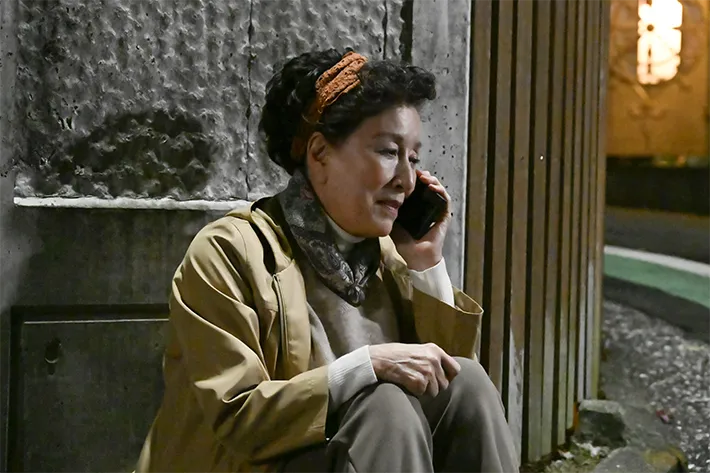 『ちょっとだけエスパー』に出演する高畑淳子さんが写る場面写真