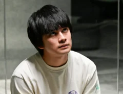 『ちょっとだけエスパー』に出演する北村匠海さんが写る場面写真