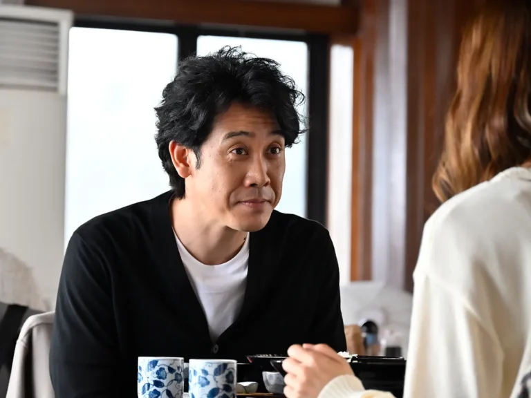 『ちょっとだけエスパー』に出演する大泉洋さんが写る場面写真