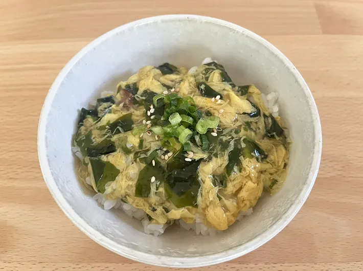 玉子あんかけ丼の写真（撮影：grape編集部）