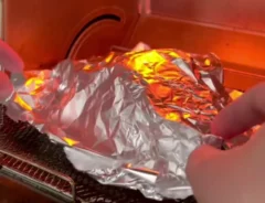 パンを焼いている様子