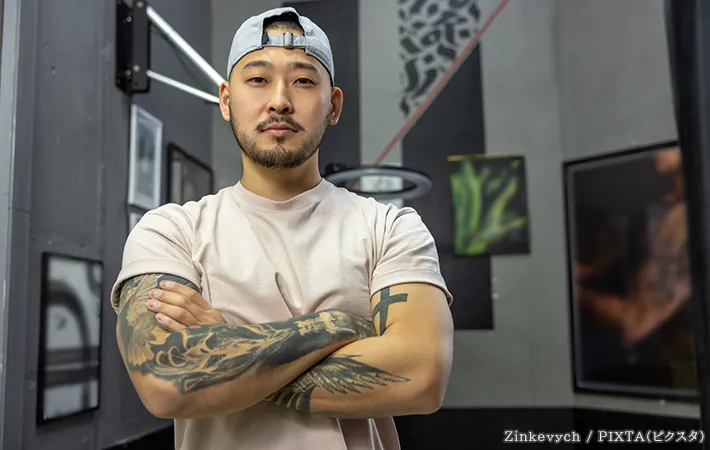 『イカツい男性』の写真