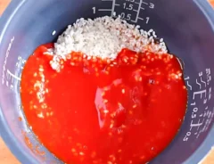 チキンライス作りの写真(撮影:小泉明代)