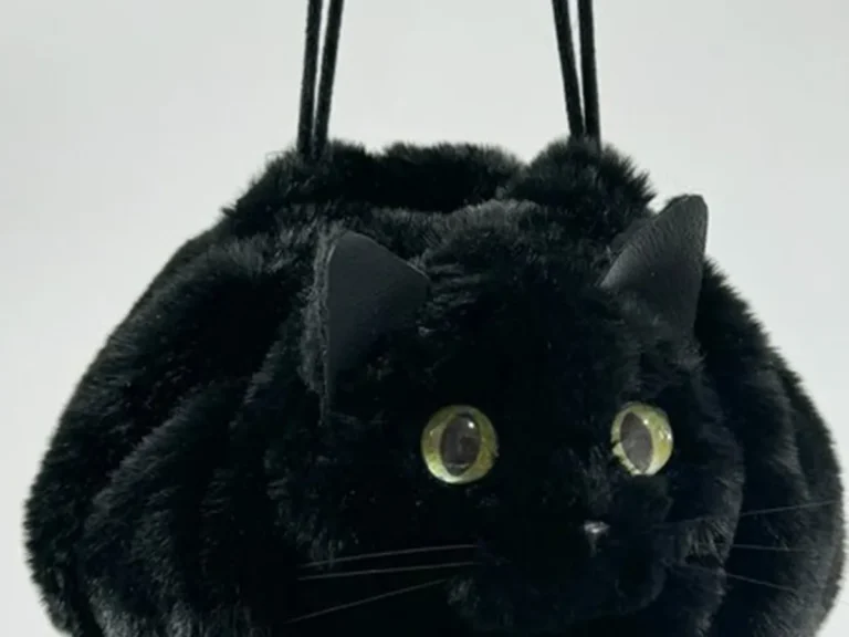 minitehiさんの作品『黒猫さん巾着バッグ』の写真