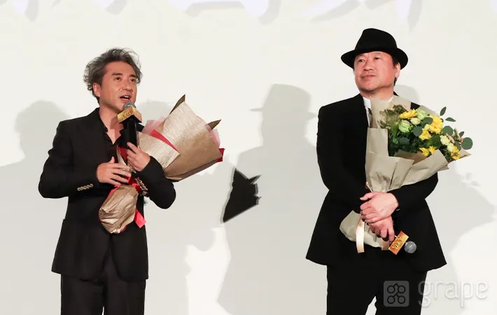 ムロツヨシさん（左）と佐藤二朗さんの写真（撮影：grape編集部）