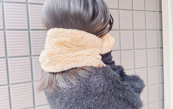 マフラーを巻いている写真（撮影：キジカク）