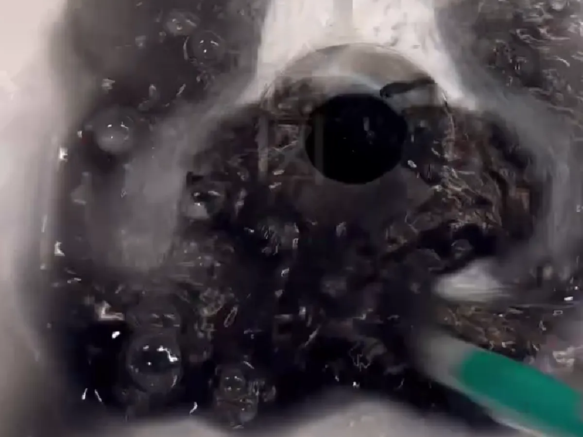 絵の具道具の洗い方の画像