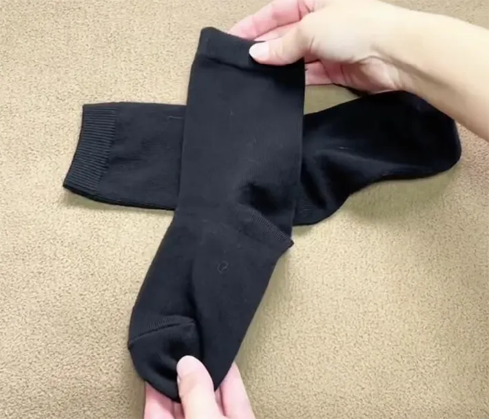 靴下を十字に置く