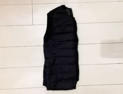 ベスト（撮影：grape編集部）