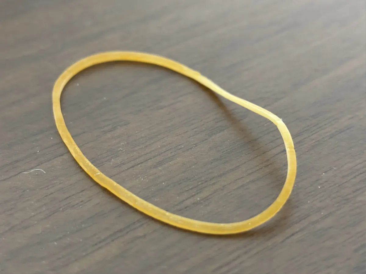 輪ゴムの写真（撮影：grapeライフハック編集部）
