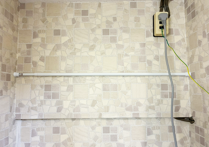 つっぱり棒の活用法（撮影：grapeライフハック編集部）