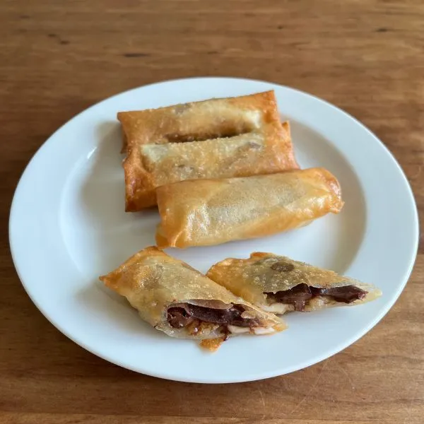 完成した『バナナとチョコのチーズ春巻き』の写真（撮影：grape編集部）