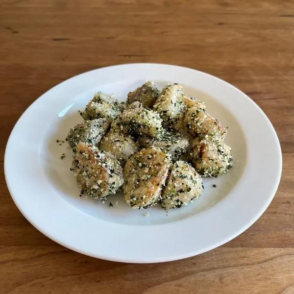 完成した里芋の揚げじゃがバター風の写真（撮影：grape編集部）