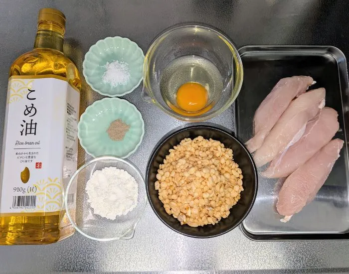天かすのザクザクチキンの材料の写真（撮影：grape編集部）