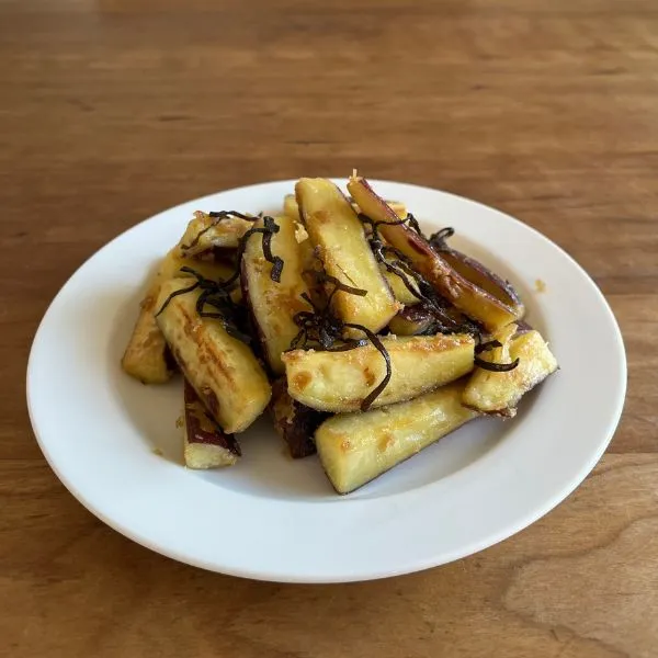 完成したサツマイモの塩昆布バターシュガー炒め（撮影：grape編集部）