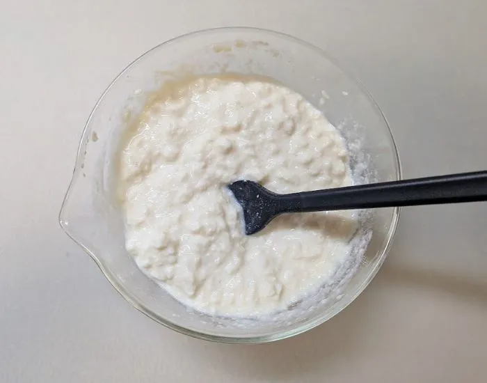 天ぷらの衣が完成した写真（撮影：grape編集部）