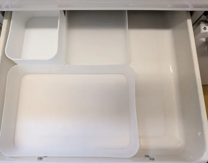 引き出し内の写真（撮影：grape編集部）