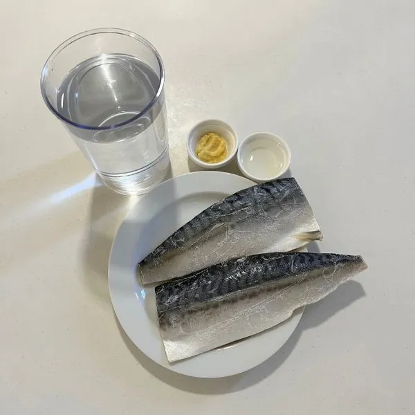 ゆでサバの材料（撮影：grape編集部）