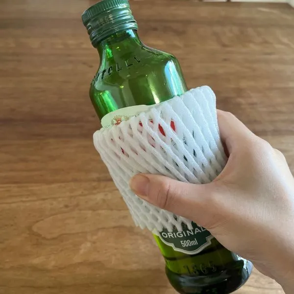 フルーツキャップをかぶせた瓶（撮影：grape編集部）