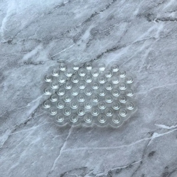 セリアの吸着シート（撮影：grape編集部）