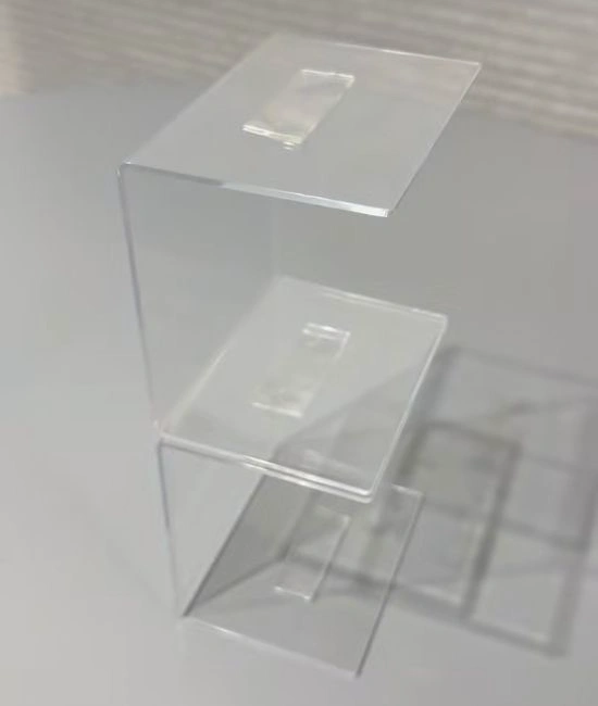 両面テープを各段に貼りつけた様子