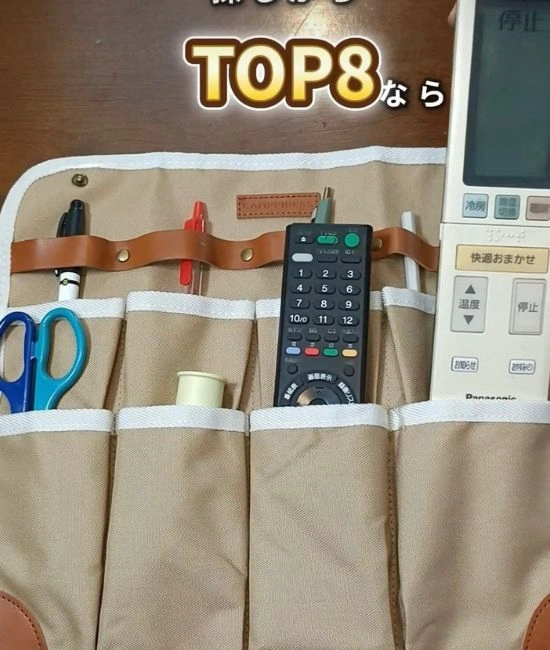 ハンギングオーガナイザーに収納する様子