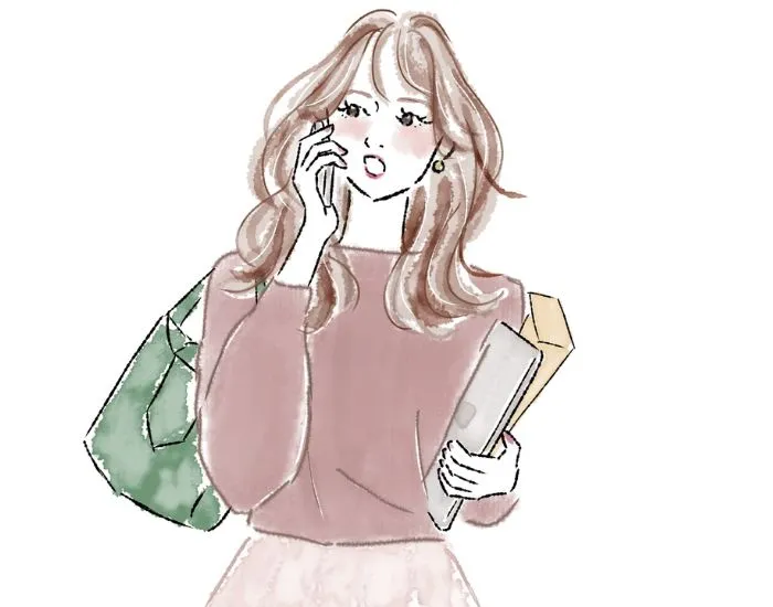 電話をかける女性