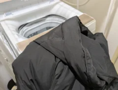 ダウンジャケットの写真（撮影：grapeライフハック編集部）