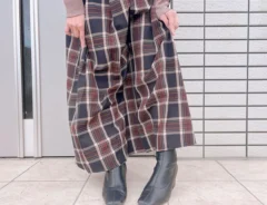 静電気でくっついたスカートの写真（撮影：キジカク）