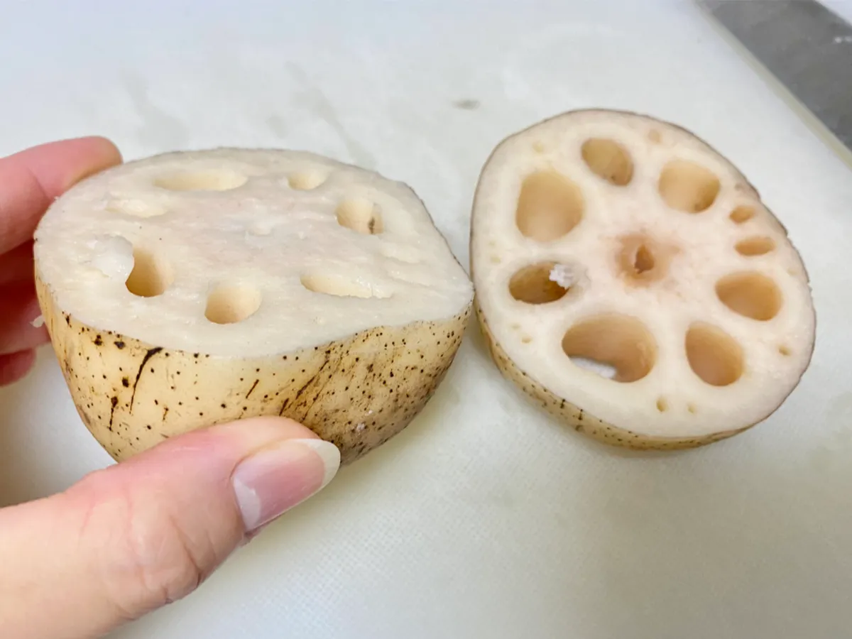 レンコンペペロンチーノの写真(撮影:エニママ)