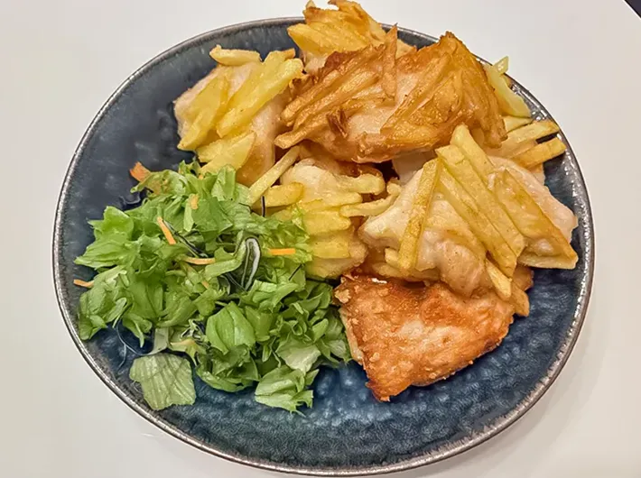 『鶏肉のジャガイモ包み』の完成写真（撮影：エニママ）