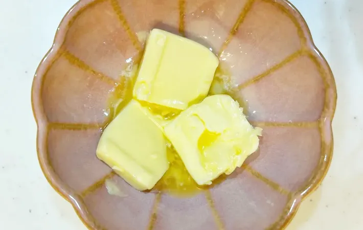 『栗入りパウンドケーキ』を作る写真（撮影：エニママ）