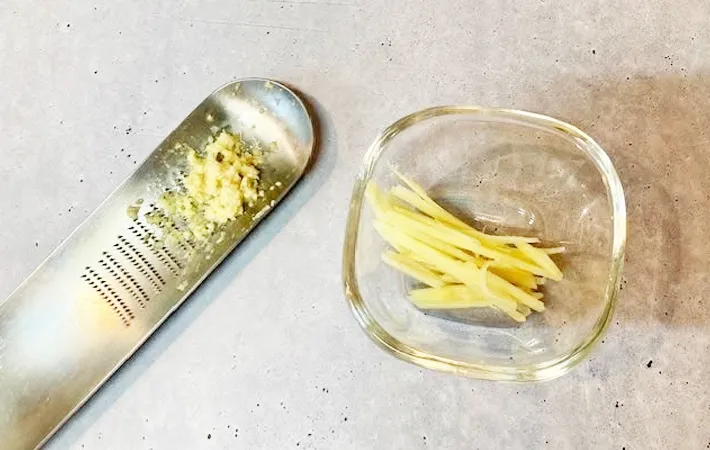 『生姜ミルク茶づけ』を作る写真（撮影：エニママ）