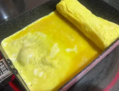 『ゴマだれ入り玉子焼き』の作り方の画像（撮影：エニママ）