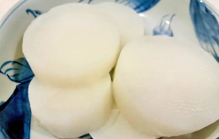 『おでんの味しみ大根』を作る写真（撮影：エニママ）