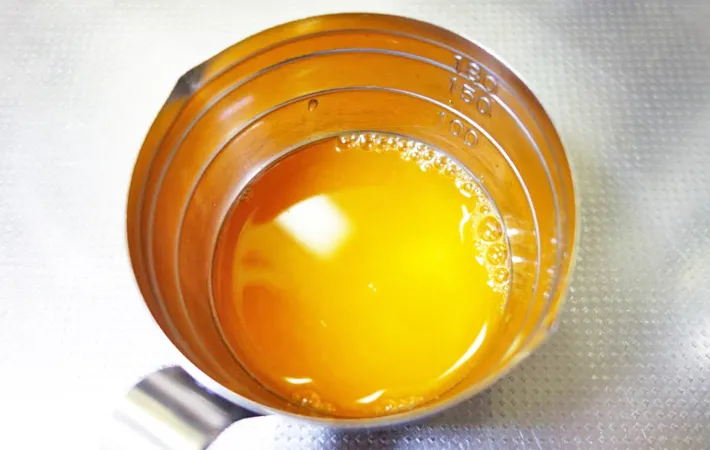 『みかんポン酢』を作る写真（撮影：エニママ）