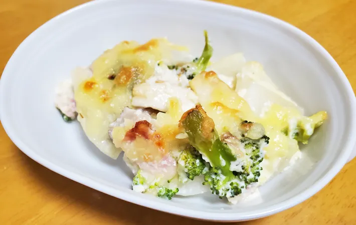 『大根とベーコンの豆腐グラタン』の完成写真（撮影：エニママ）