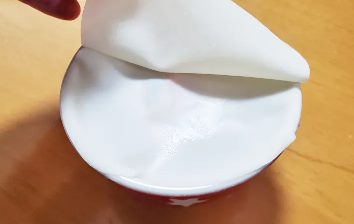 『餃子の皮でポットパイ』を作る写真（撮影：エニママ）