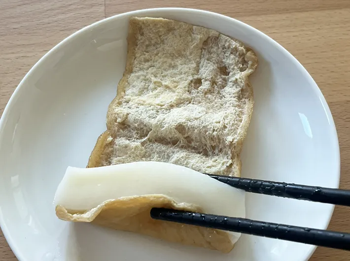 餅いなり作りの手順写真（撮影：grapeフード編集部）