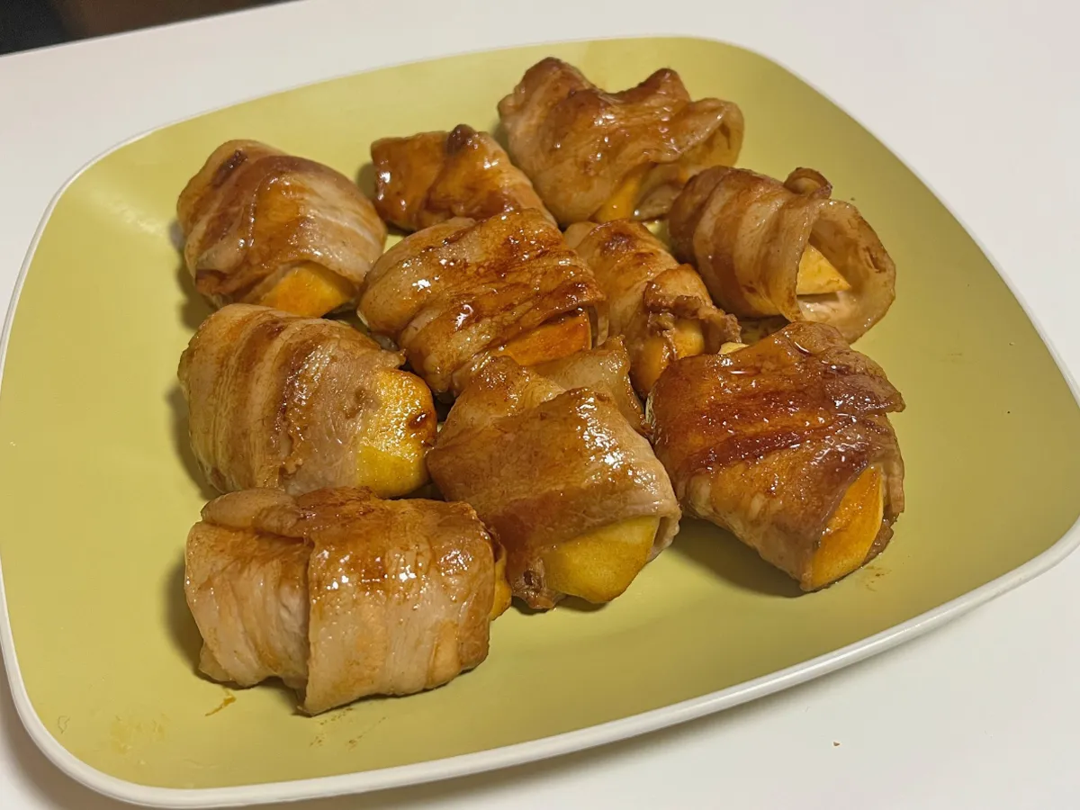 『肉巻きリンゴ』の完成写真(撮影:エニママ)