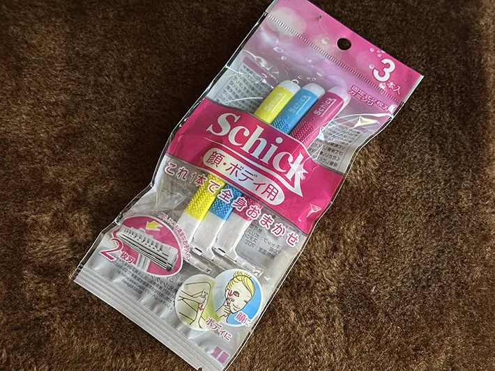 T字カミソリの画像（撮影：grapeライフハック編集部）