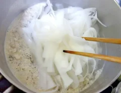 大根麺のスープの作り方の画像（撮影：エニママ）