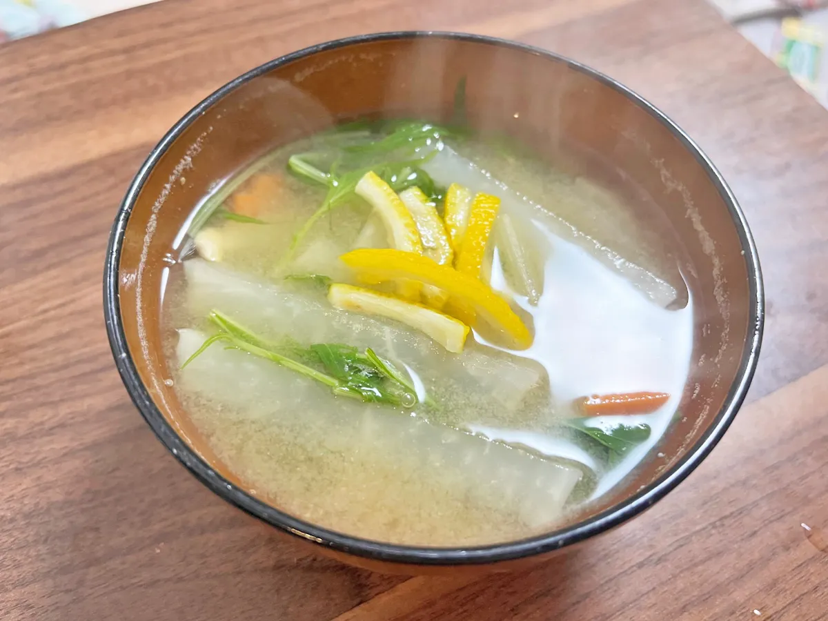 『ゆず味噌汁』の完成写真(撮影:エニママ)