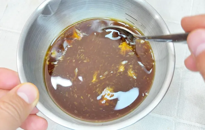 『みかんポン酢』を作る写真（撮影：キジカク）