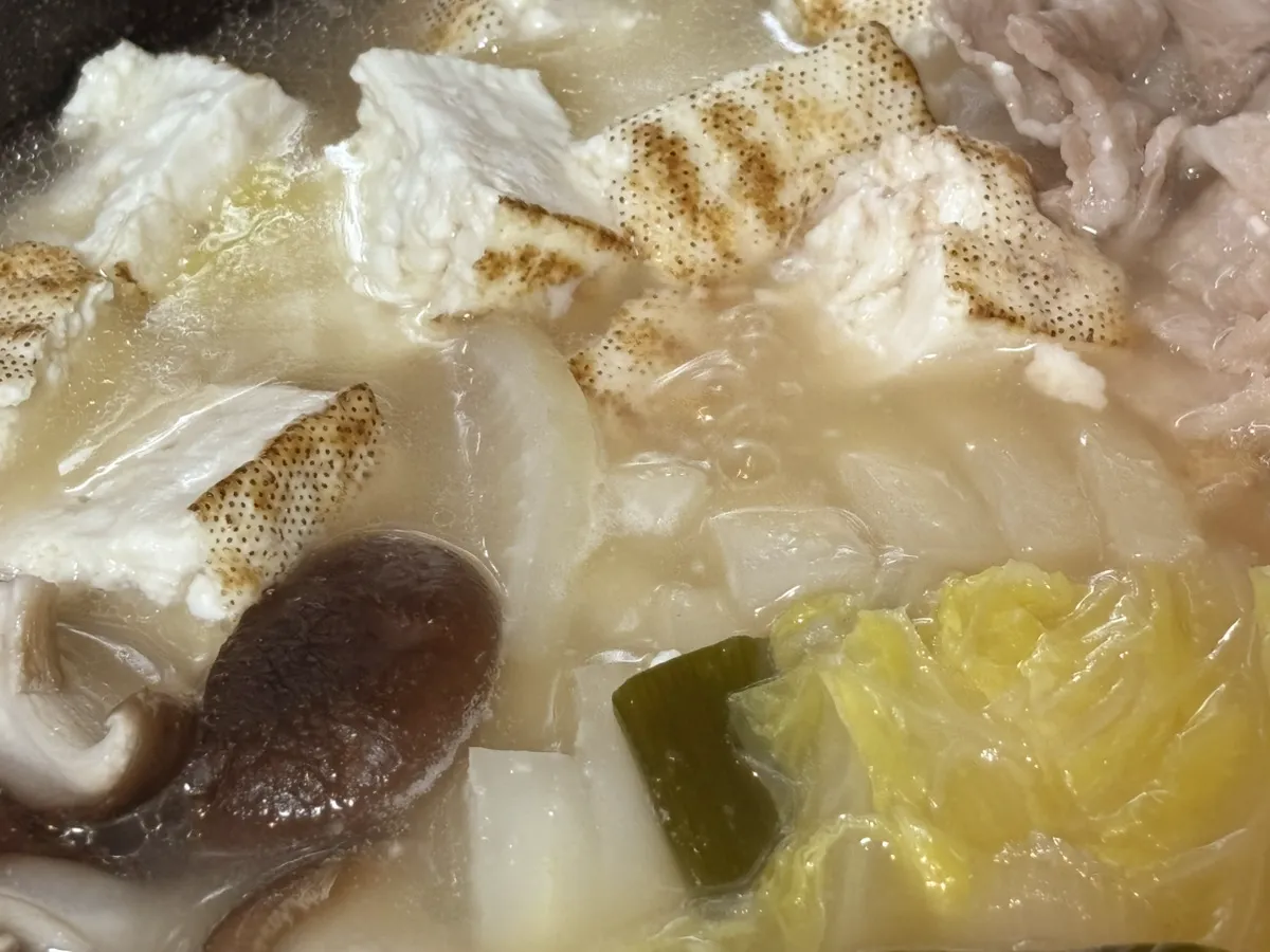 鍋を煮ている写真（撮影：grapeフード編集部）